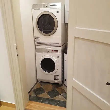 Charles Apartment Прага Екстер'єр фото